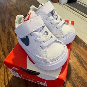 Infant Nike Court Legacy shoes size 2c